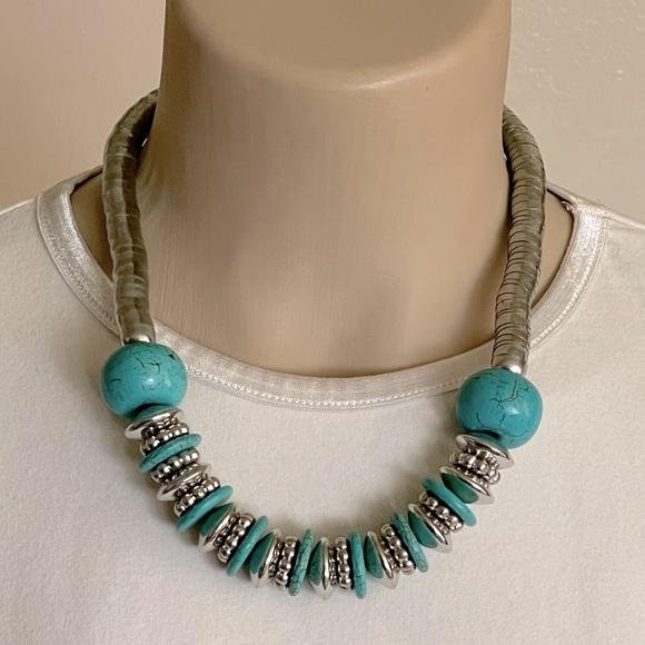 Silver and Turquoise Howlite Beaded Statement Necklace - Picture 1 of 11